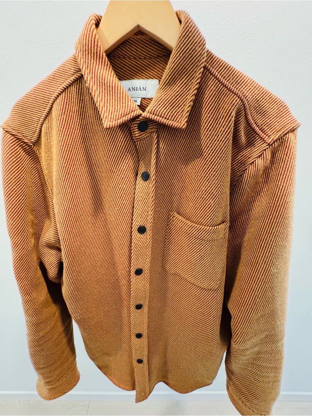 Anian Men's Corduroy Shirt Jacket in Camel